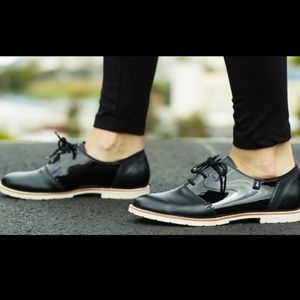 NWT Ahnu Emery Womens Black Patent Leather Oxford Lace Up Loafers Shoes 8